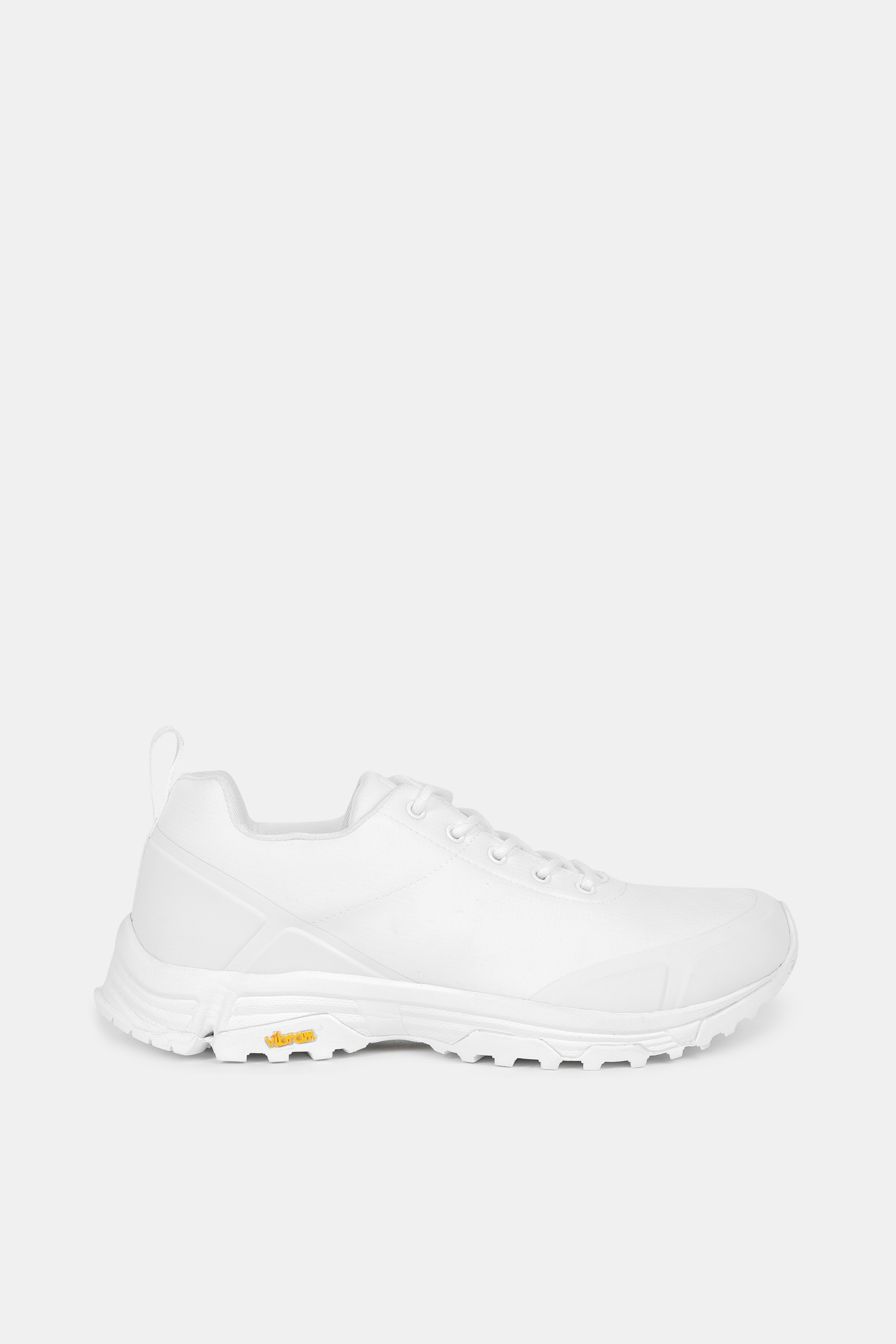 Кроссовки белые