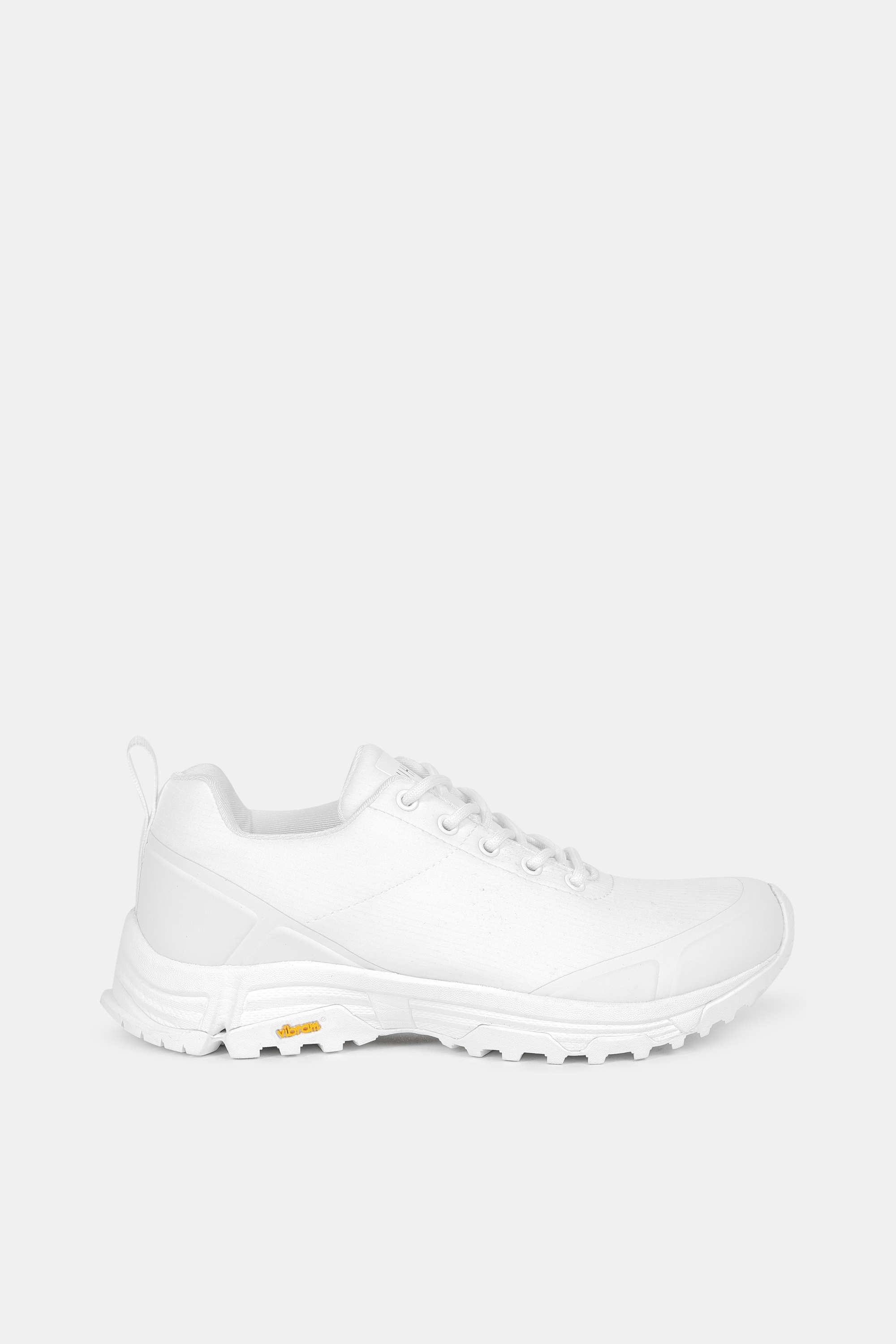 Кроссовки белые