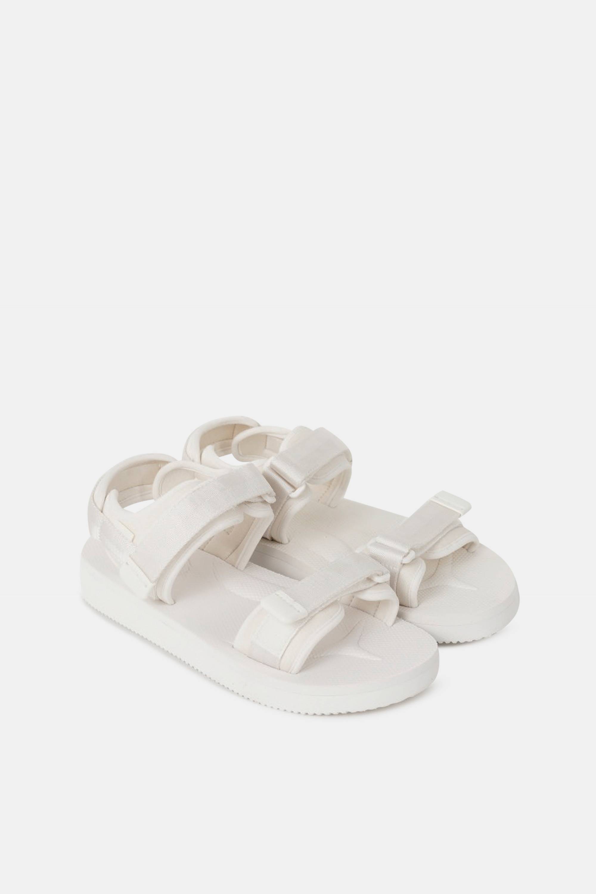 Сандалии молочные