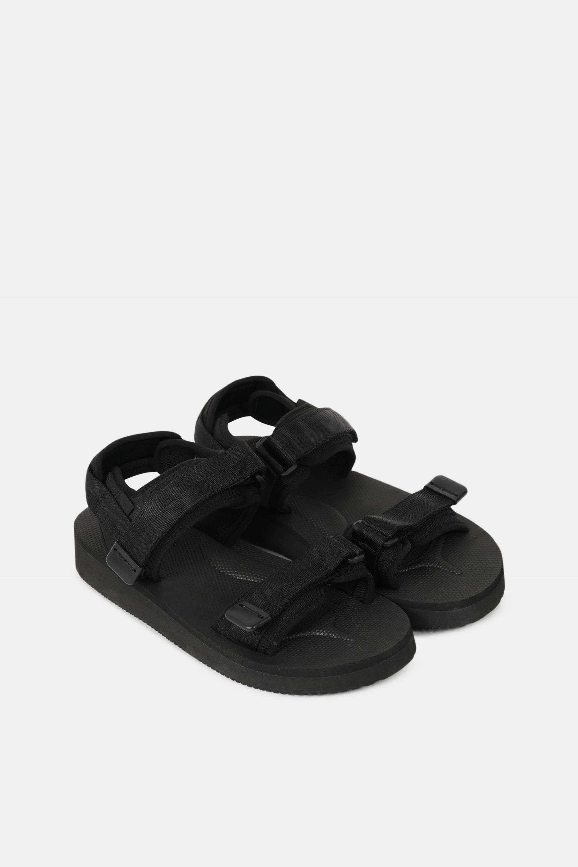 Сандалии чёрные